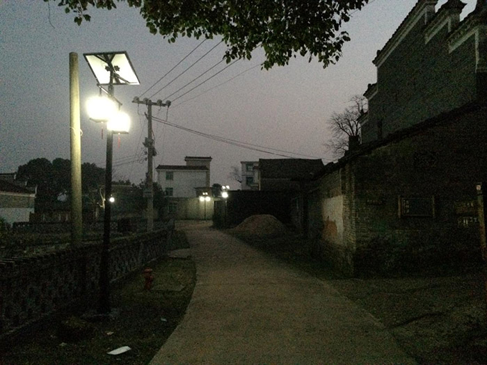 江西省吉安市吉水縣燕坊古鎮(zhèn)太陽(yáng)能庭院燈